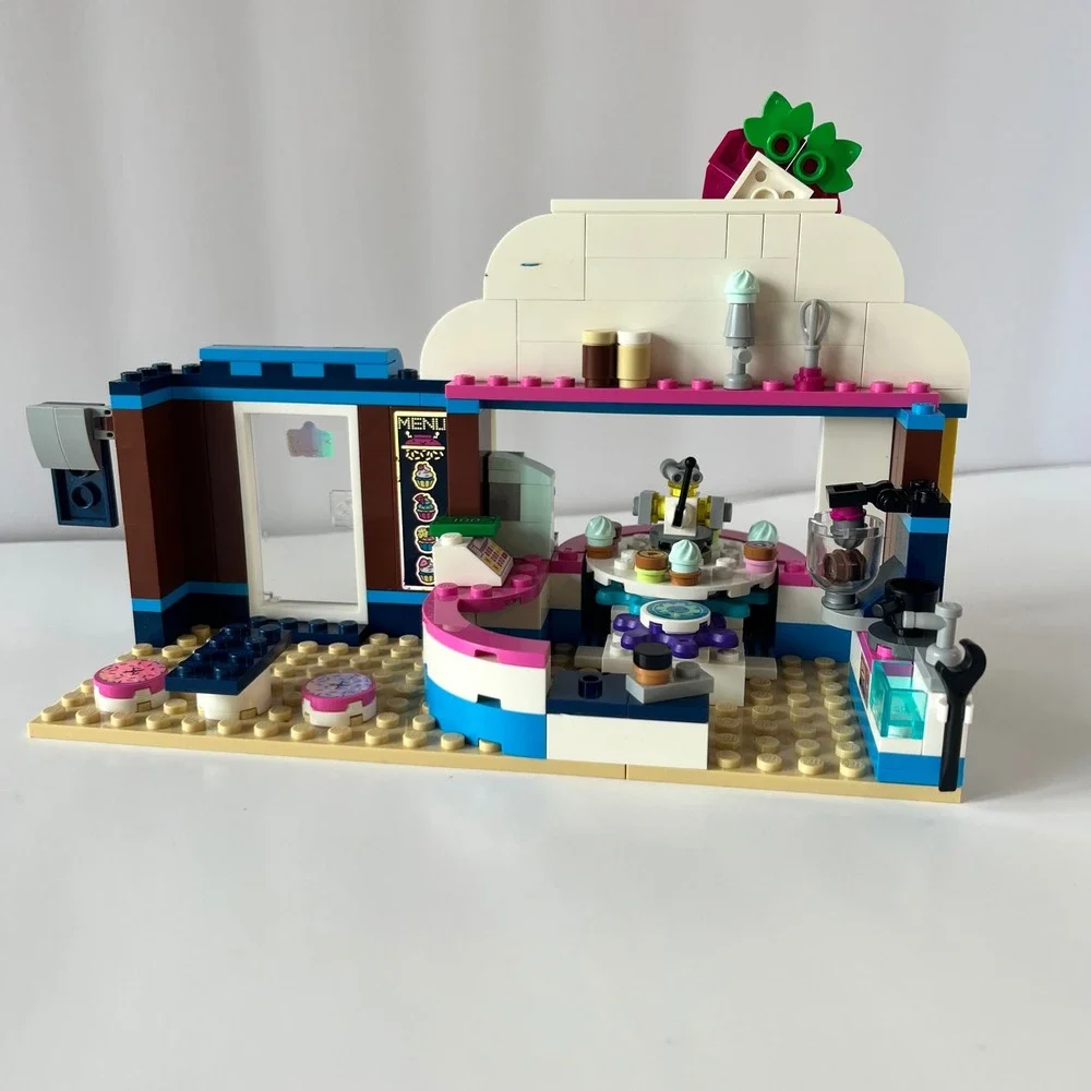 LEGO Friends Olivias Cupcake Cafe 41366 Building Set‎ with Manual No Minifigures